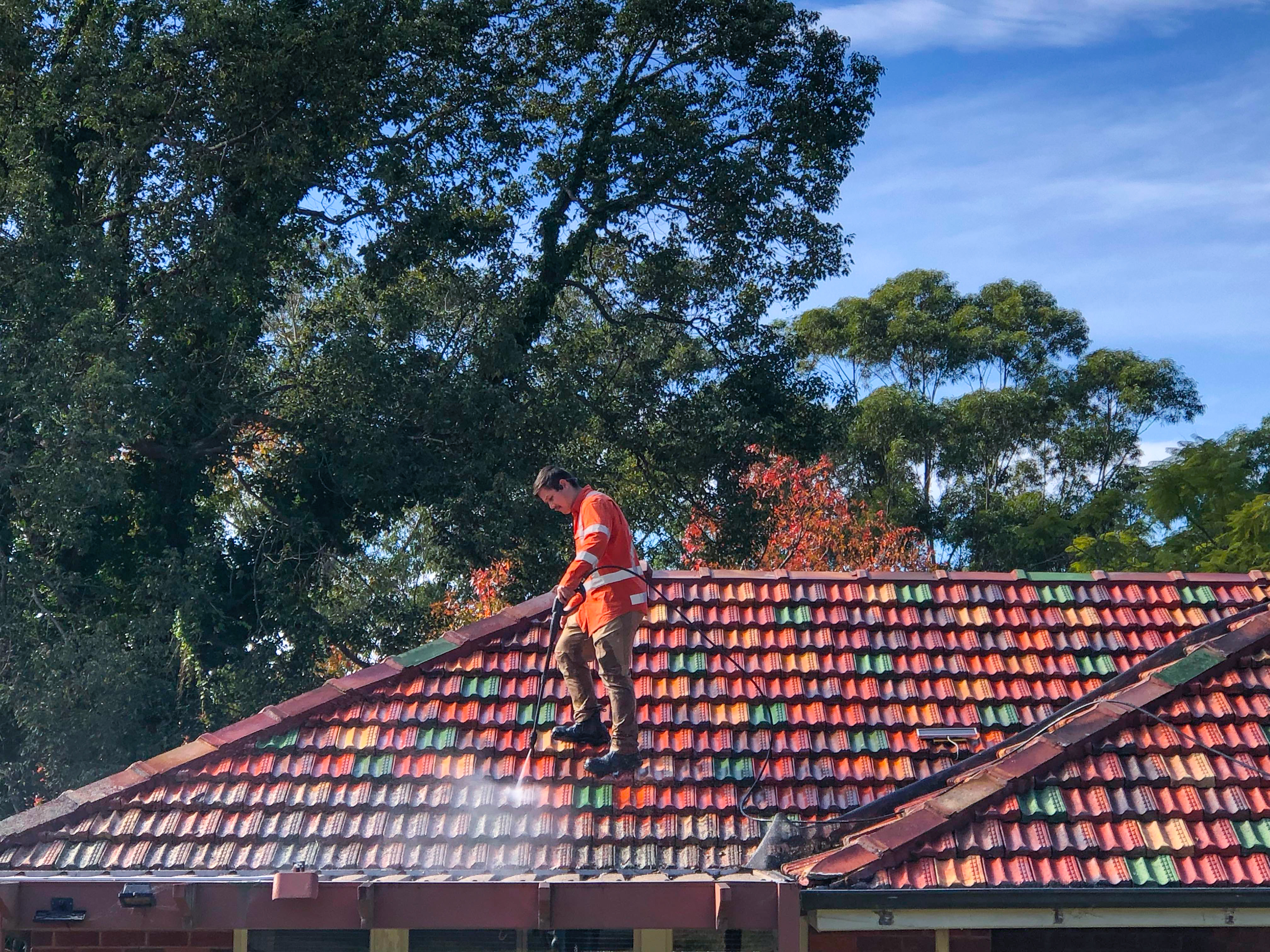 Roof Pressure Cleaning